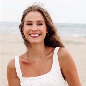 Meet your Posher, Mary Clare